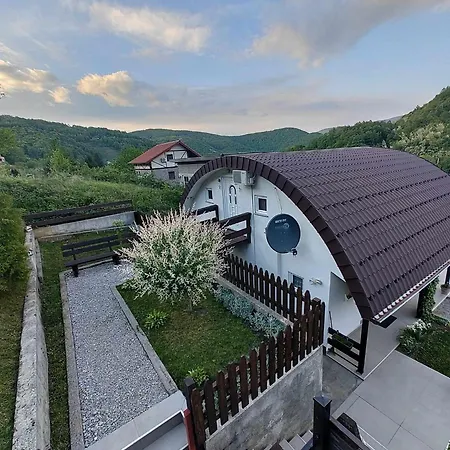 Vikendica Casa Rondo *